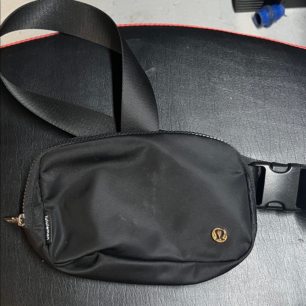 lululemon athletica Black Belt Bag